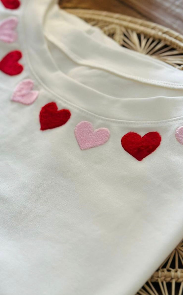 CAMISETA DULCES CORAZONES